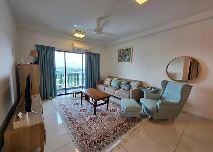 Cozy Emira Home 3 Bedrooms