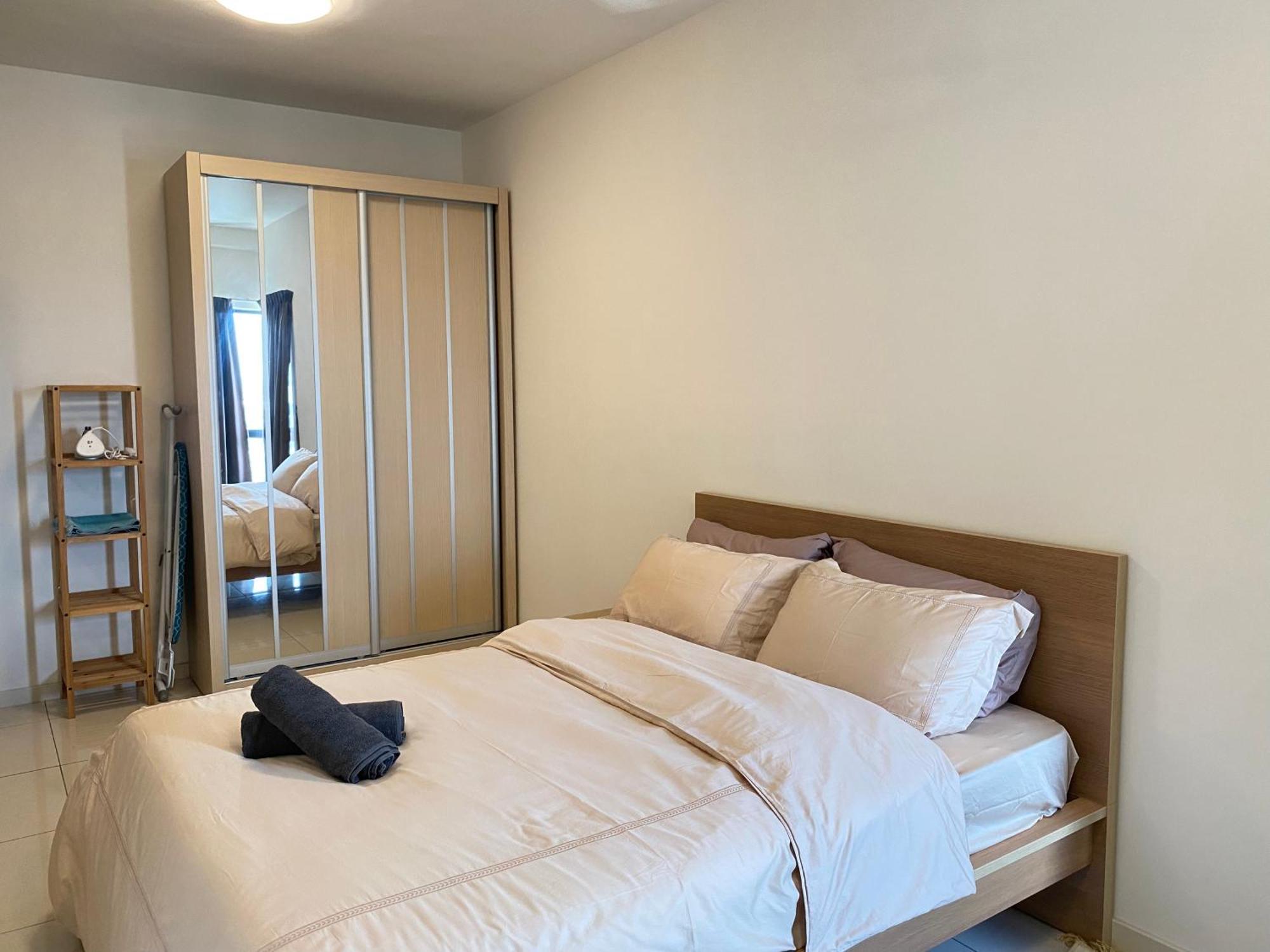 Pangsapuri Cozy Emira 3 Bedrooms *