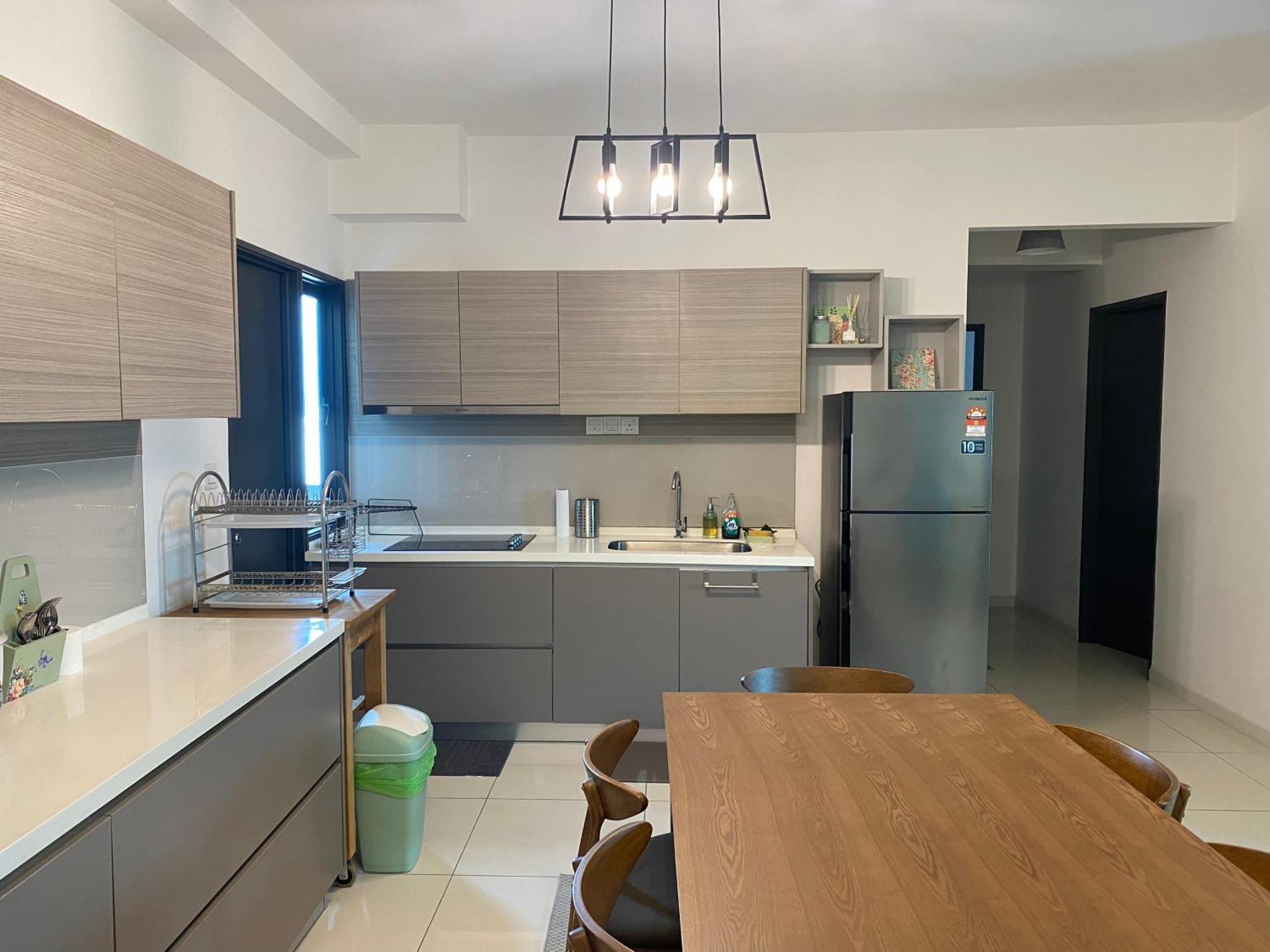 Pangsapuri Cozy Emira 3 Bedrooms *