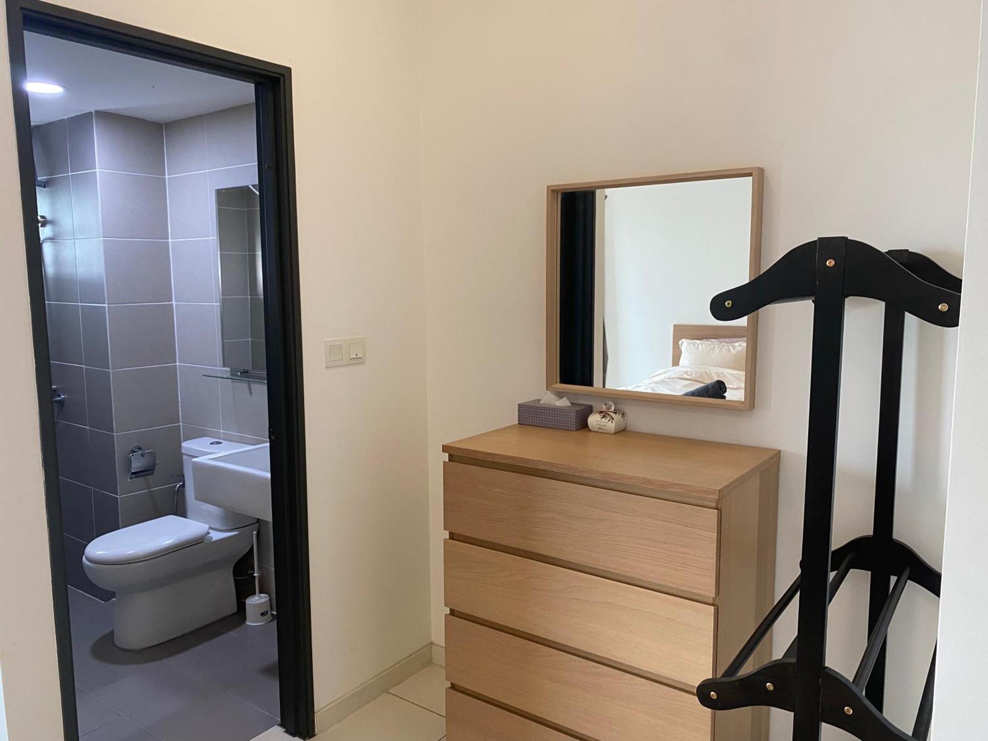 Cozy Emira 3 Bedrooms Pangsapuri *