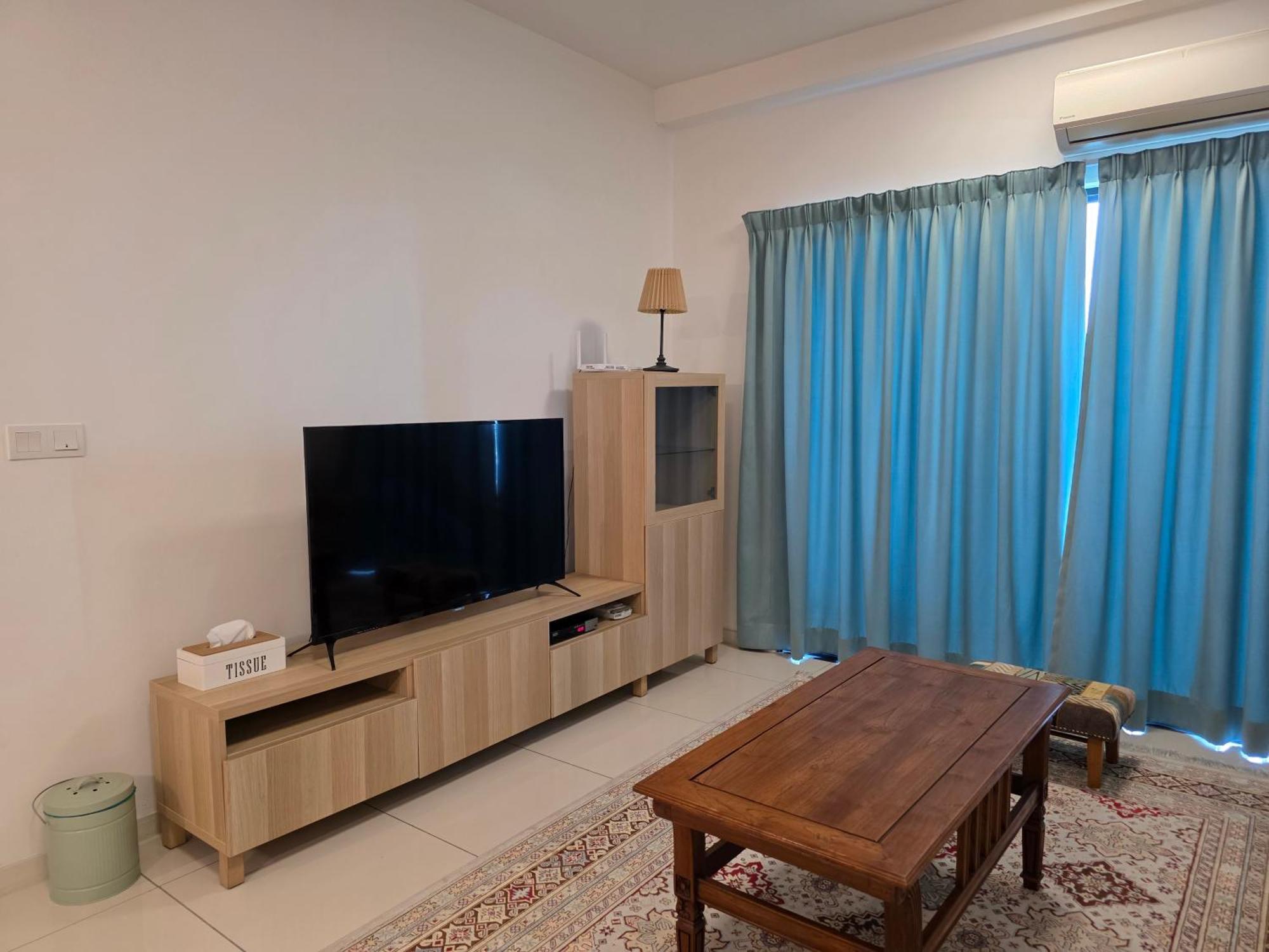 Pangsapuri Cozy Emira 3 Bedrooms *